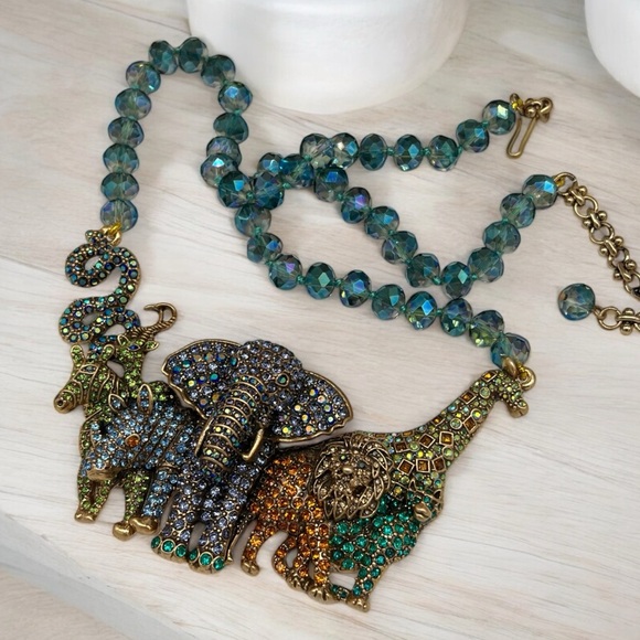 Jewelry - COLORFUL ANIMAL RHINESTONE GLASSES BEADED STATEMENT NECKLACE